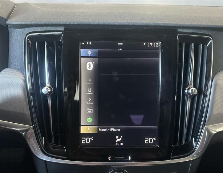 Volvo V90 29