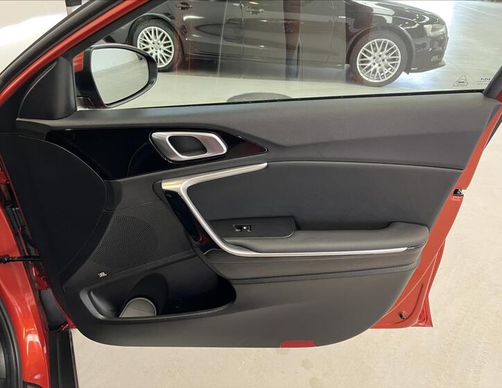 KIA XCeed 28