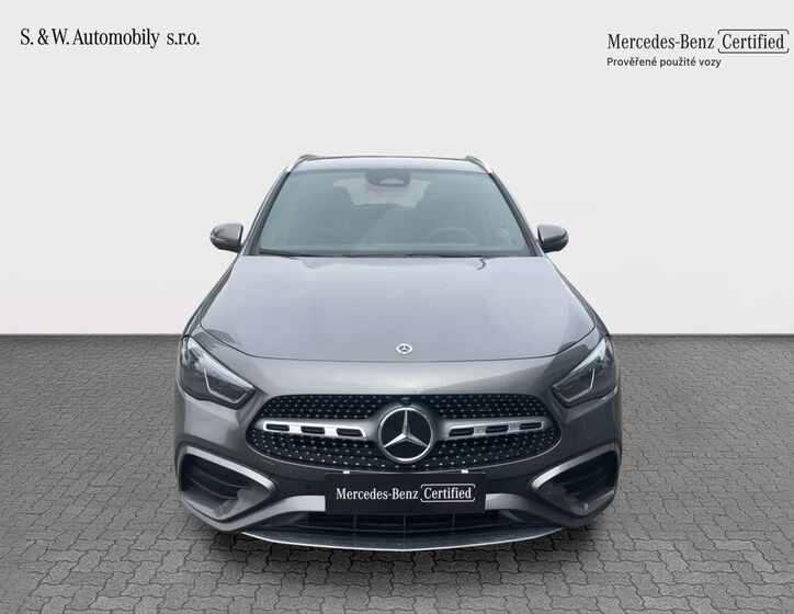 Mercedes-Benz GLA 2