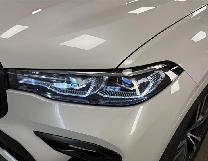 BMW X7 39