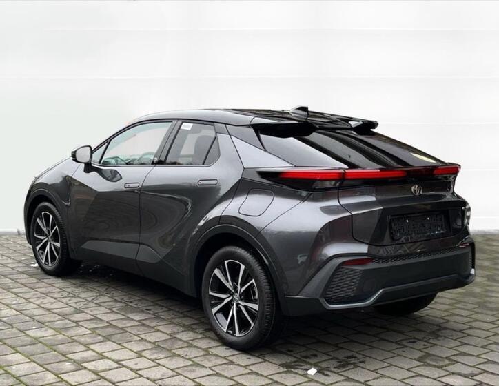 Toyota C-HR 4