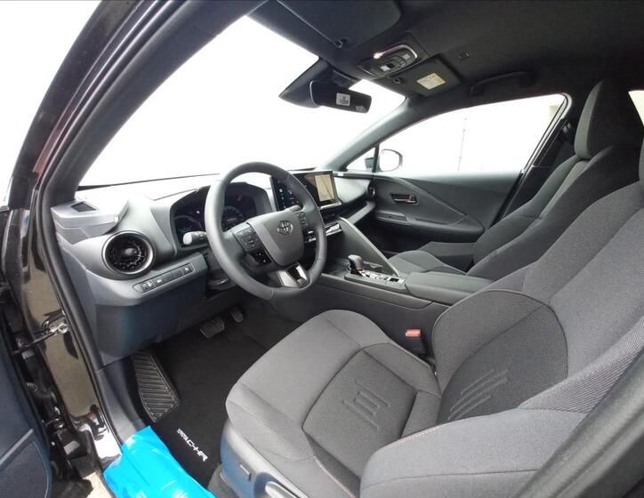 Toyota C-HR 9