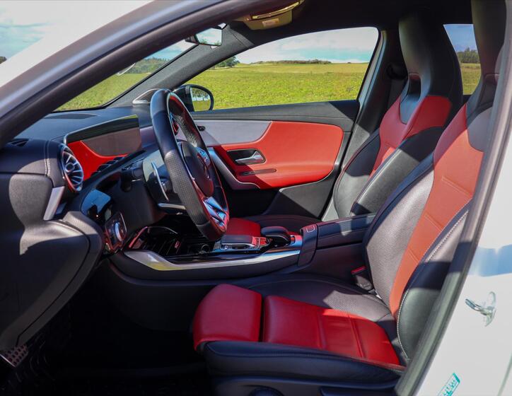 Mercedes-Benz Třídy A 12