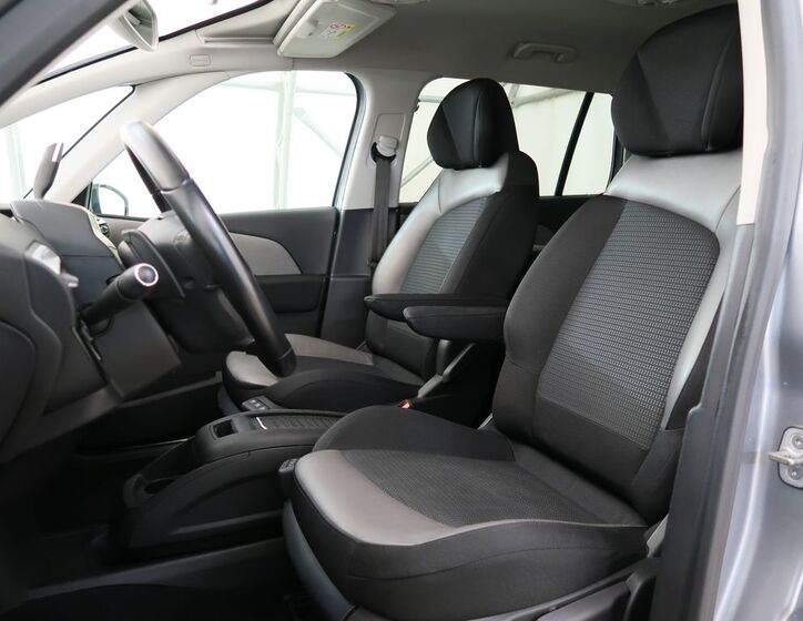 Citroën Grand C4 SpaceTourer 17