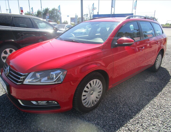 Volkswagen Passat 1