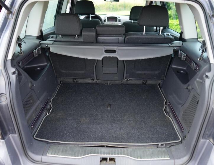 Opel Zafira 7