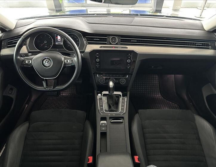 Volkswagen Passat 8