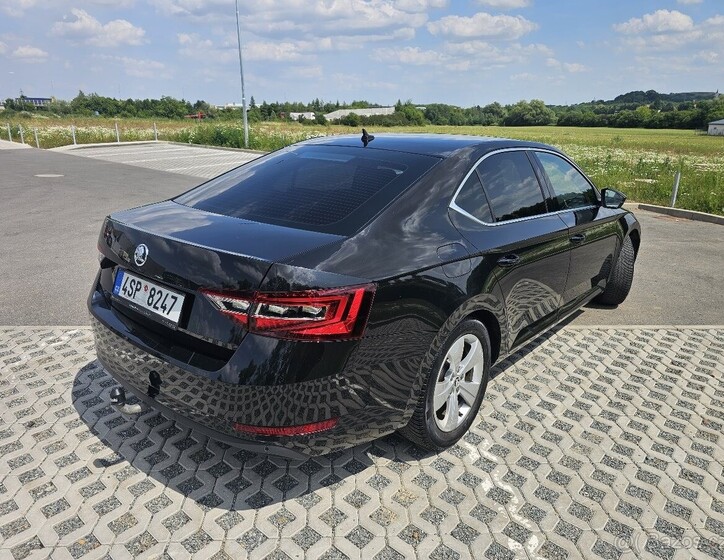 Škoda Superb 12