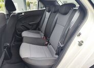 Hyundai i20 10