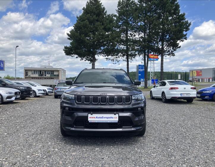 Jeep Compass 1