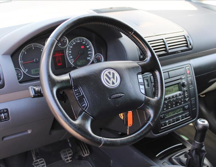 Volkswagen Sharan 19