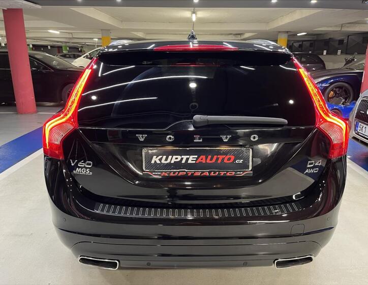 Volvo V60 5