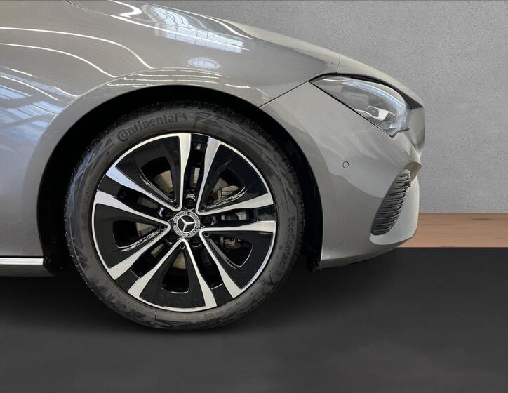 Mercedes-Benz CLA 21