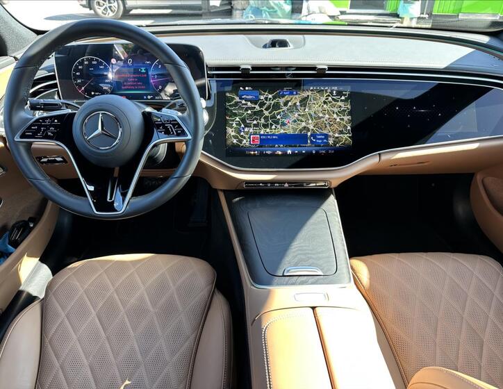 Mercedes-Benz Třídy E 9