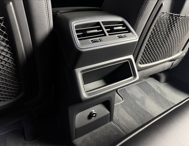Audi e-tron 17