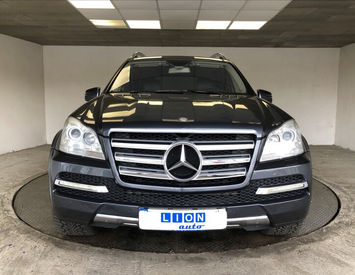 Mercedes-Benz GL 2