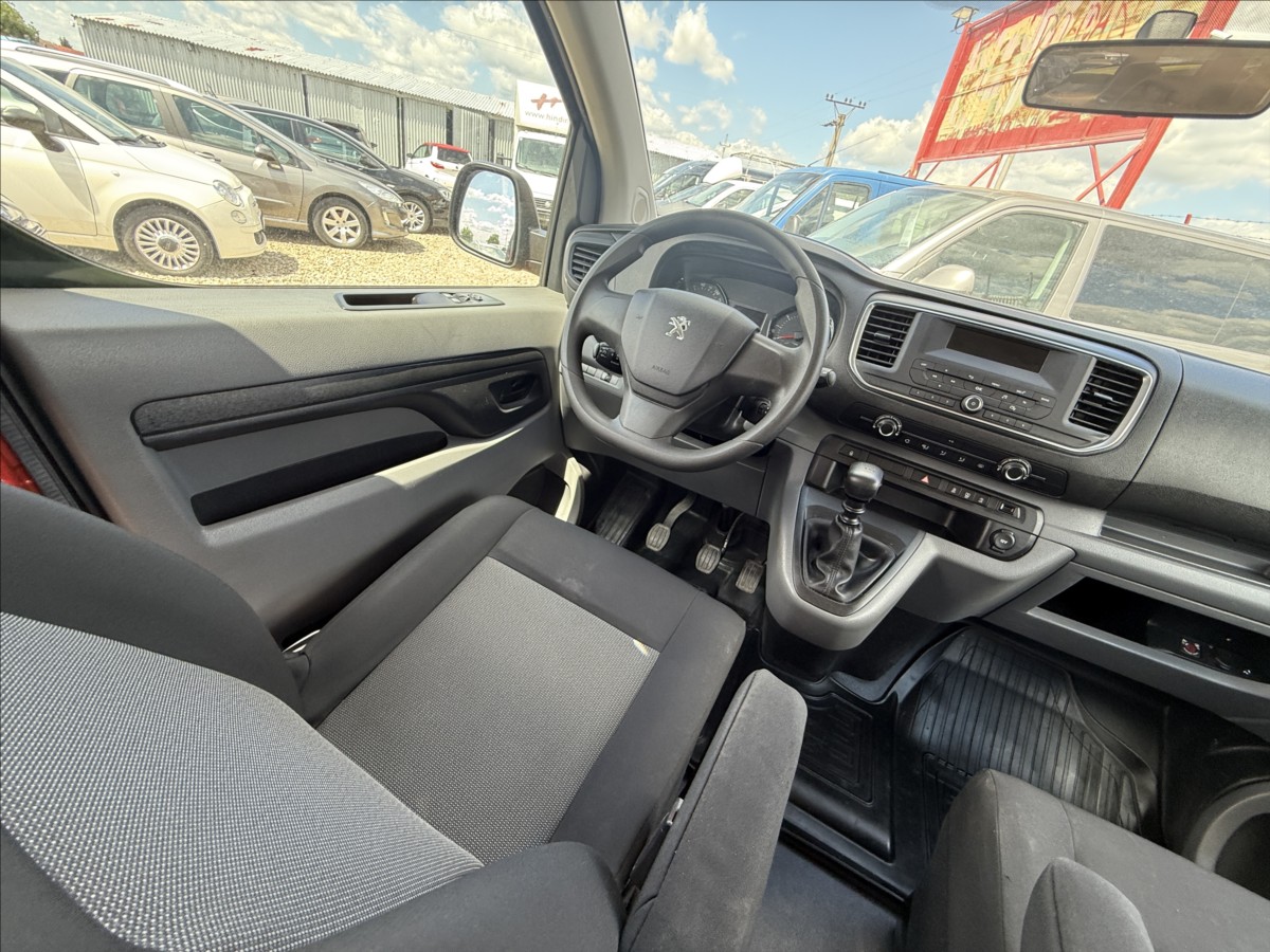 Peugeot Traveller