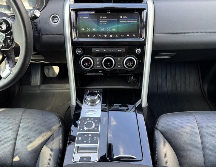 Land Rover Discovery 15