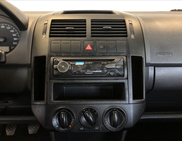 Volkswagen Polo 16