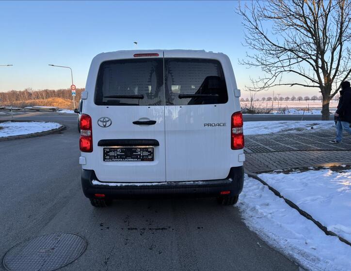 Toyota ProAce Verso 4
