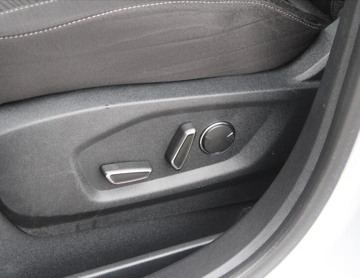 Ford S-MAX 11