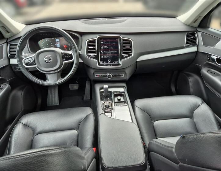 Volvo XC90 8