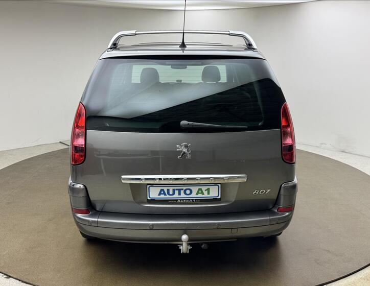 Peugeot 807 5