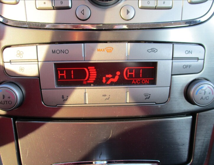 Ford Mondeo 17