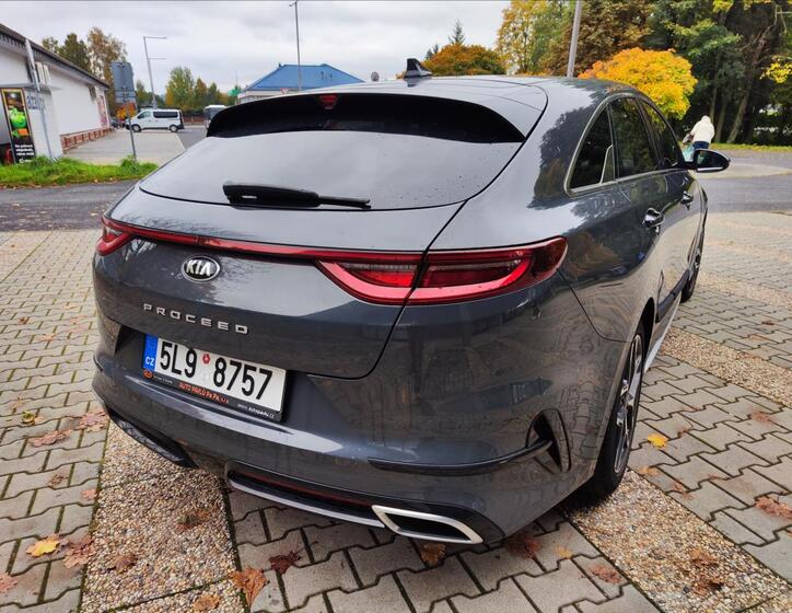 KIA ProCeed 11