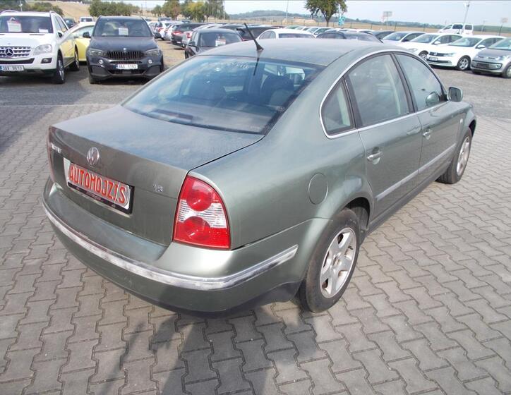 Volkswagen Passat 11
