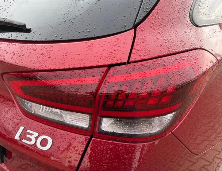 Hyundai i30 12