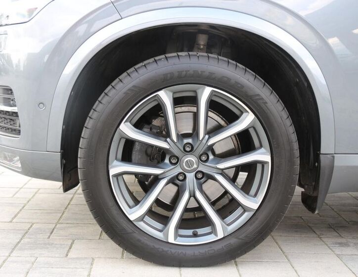 Volvo XC90 14