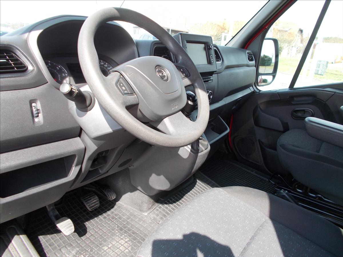 Opel Movano