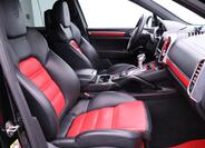 Porsche Cayenne 13