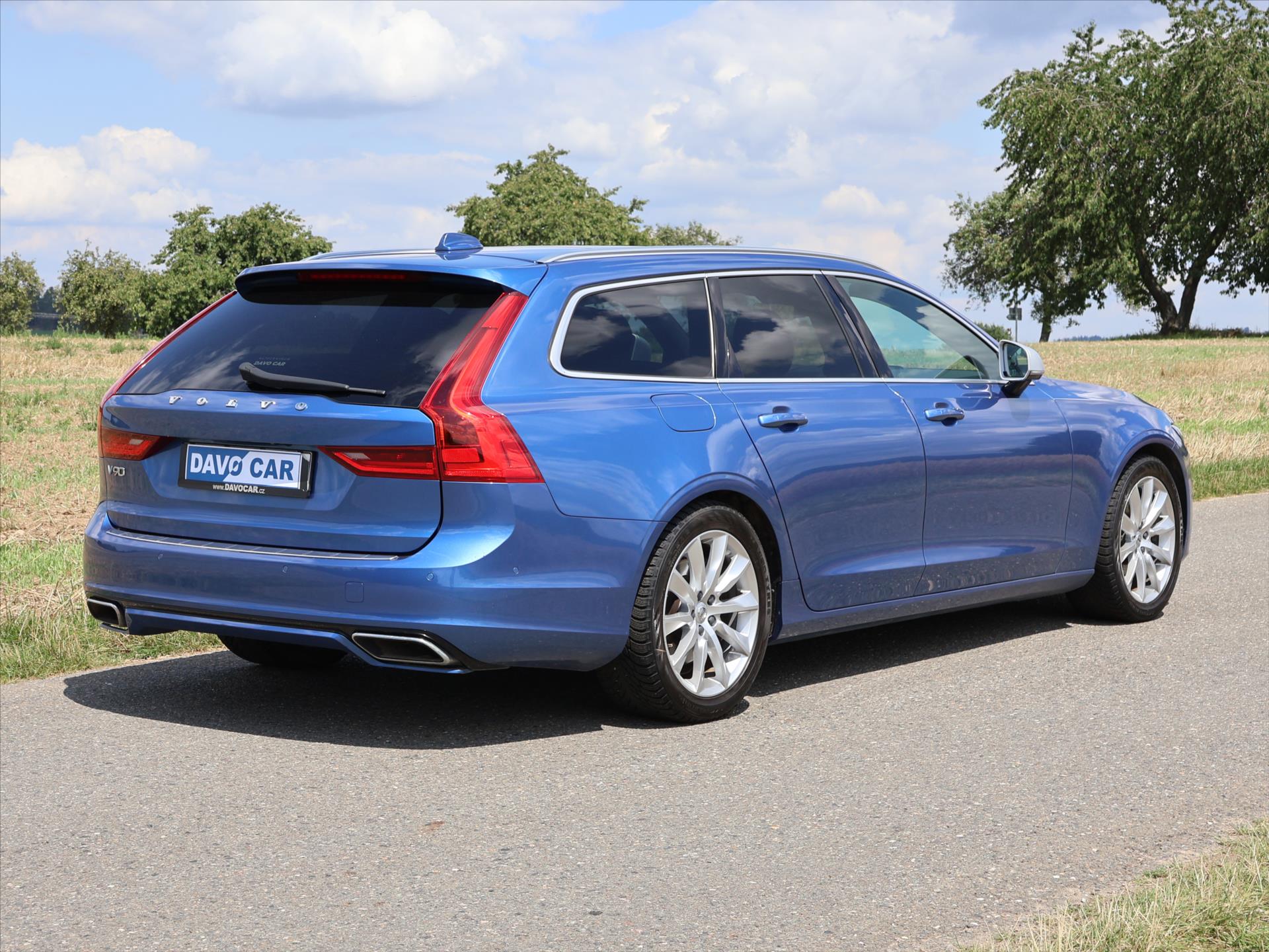 Volvo V90