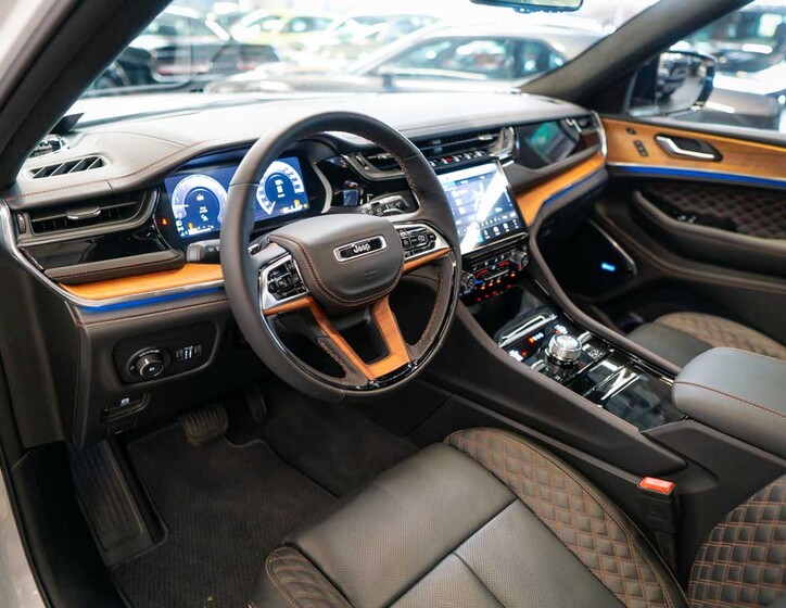 Jeep Grand Cherokee 16
