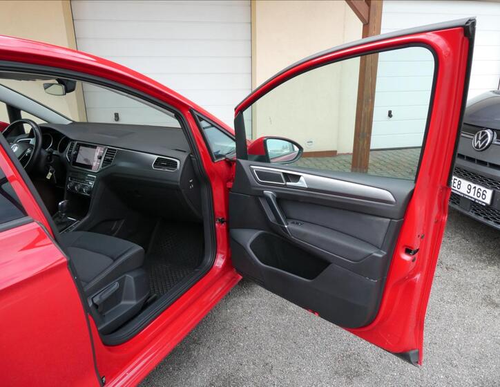 Volkswagen Golf Sportsvan 22