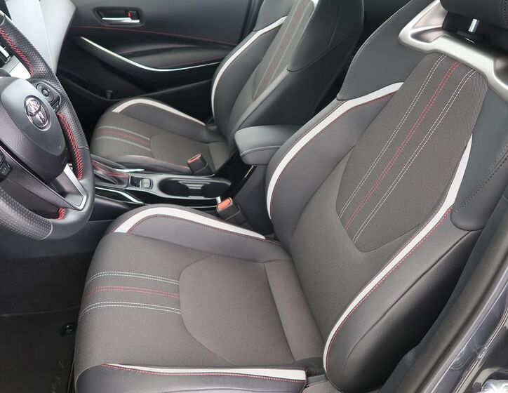 Toyota Corolla 9