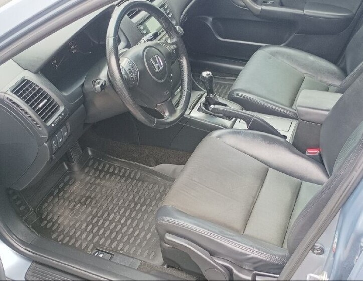 Honda Accord 10