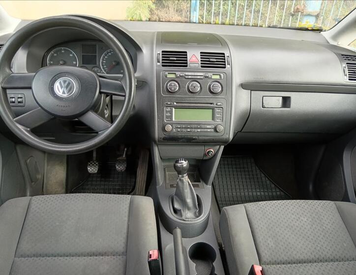 Volkswagen Touran 19