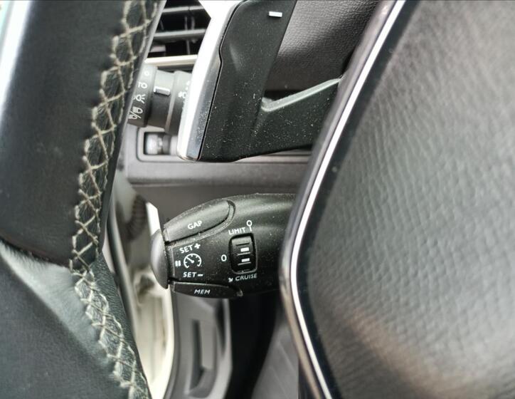 Peugeot 3008 18