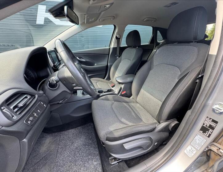 Hyundai i30 13