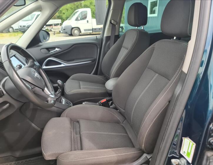 Opel Zafira 11