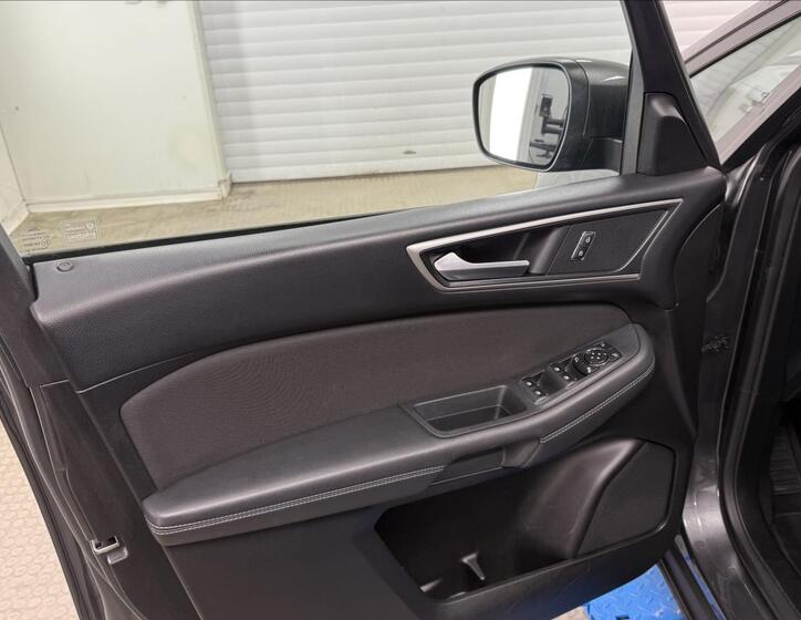 Ford S-MAX 15