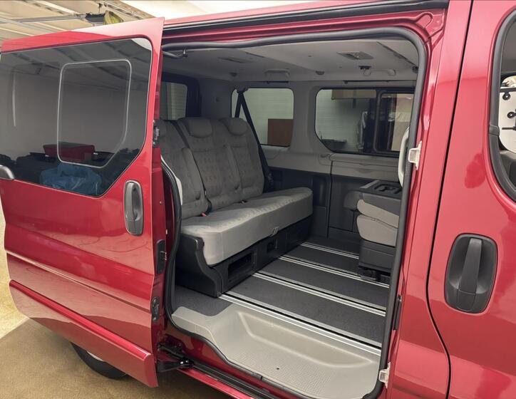 Renault Trafic 19