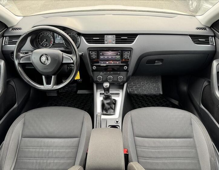 Škoda Octavia 24