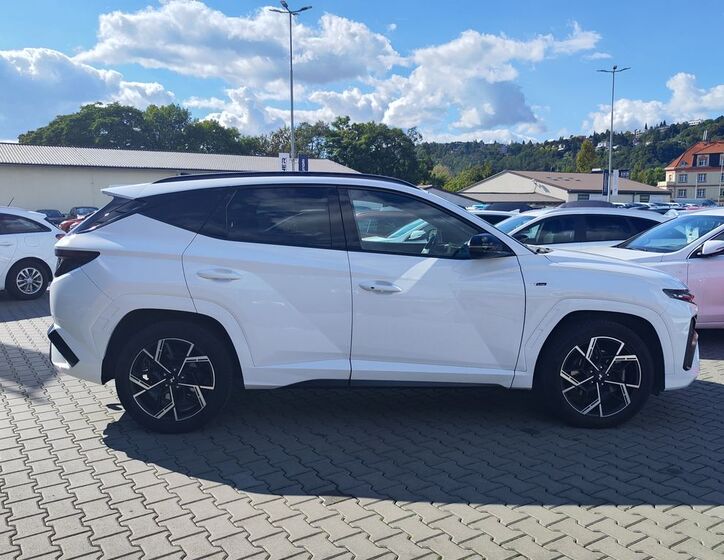 Hyundai Tucson 4