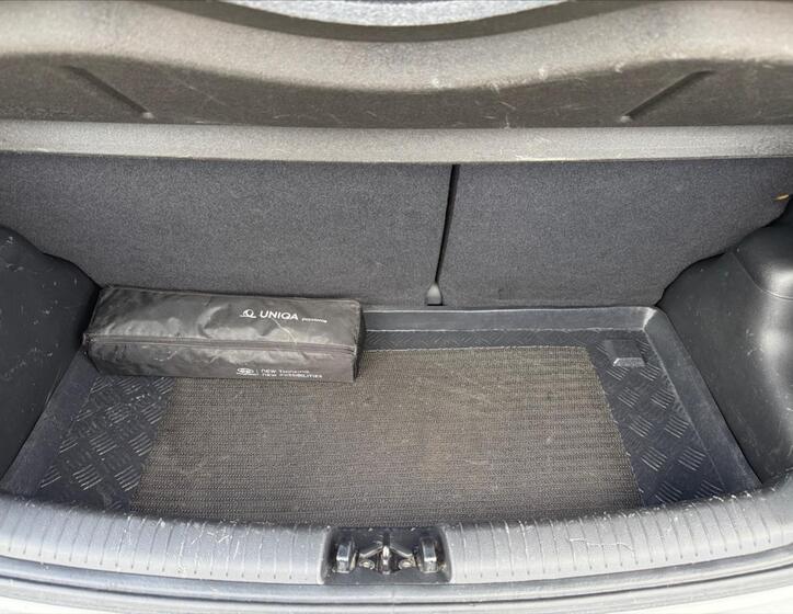 Hyundai i10 11