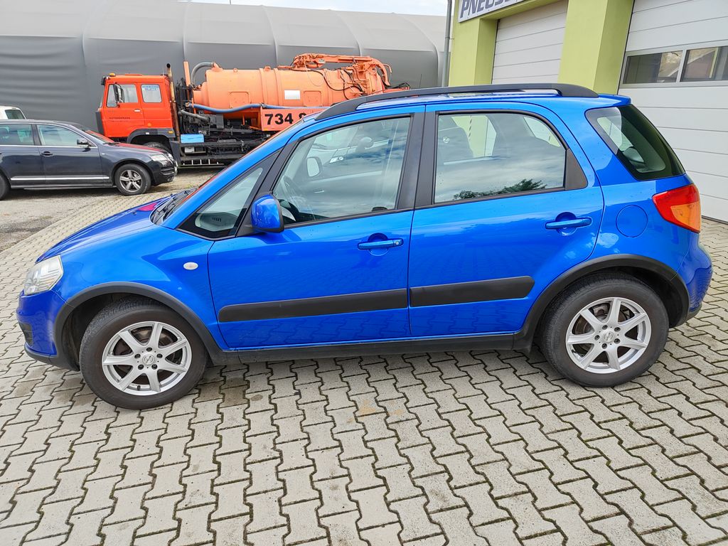 Suzuki SX4