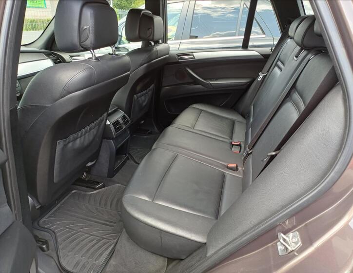 BMW X5 12